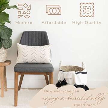 Woven Nook - Modern & Luxurious 12" x 40" Decorative Lumbar Throw Pillow Cover - Durable Quality & Machine Washable - Mazza Design - Black and White - 1 Pack