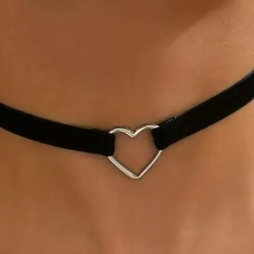 Fesciory Black Necklaces for Women, Adjustable Layered Velvet Leather Lace Collar Necklace, Goth Jewelry Gifts. (Heart)