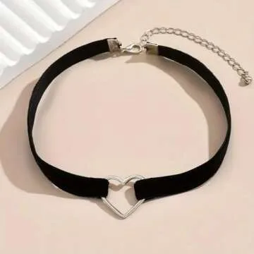 Fesciory Black Necklaces for Women, Adjustable Layered Velvet Leather Lace Collar Necklace, Goth Jewelry Gifts. (Heart)