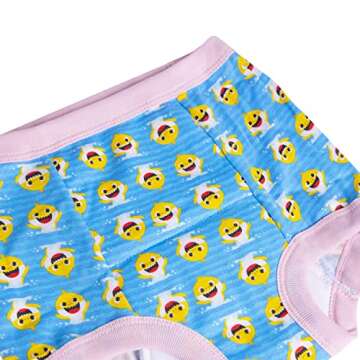Baby Shark Training Pant Multipacks with Success Tracking Chart & Stickers, Sizes 18M, 2T, 3T, 4T
