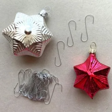 Bexter 300 Pack of Silver Ornament Hooks Christmas Tree Decorating Hooks- Metal Wire Ornament Hooks for Christmas Tree Decoration Hanging (Silver) (Happy Holidays!!)