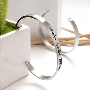 Veeshy Mama Bear Bracelet for Mothers and Grandmothers