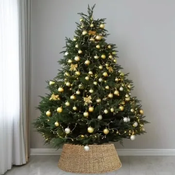 Rocinha Rattan Christmas Tree Collar - Rustic and Adjustable