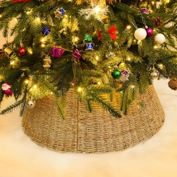 Rocinha Rattan Christmas Tree Collar - Rustic and Adjustable
