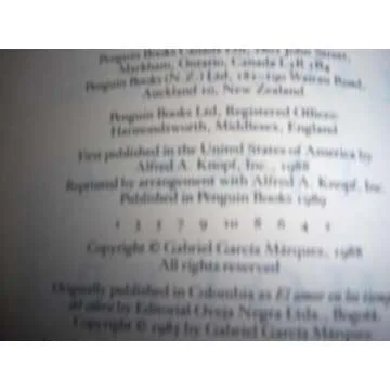 Love in the Time of Cholera[LOVE IN THE TIME OF CHOLERA][Paperback]