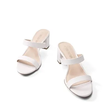 Stylish DREAM PAIRS Chunky Heel Sandals for Every Occasion