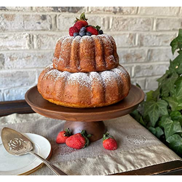 Elegant Wood Cake Stand - Perfect for Celebrations