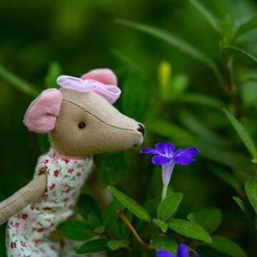 LEVLOVS Mouse and The Mushroom in a Leaf Bed Mouse Doll Christmas Mouse in a Box Sister Mouse in Matchbox Linen Doll