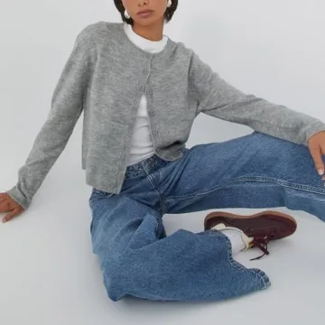 Trendy Women's Casual Crop Knit Cardigan for All Occasions