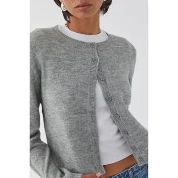 Trendy Women's Casual Crop Knit Cardigan for All Occasions
