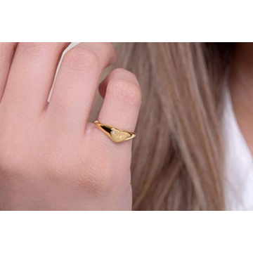 Elegant Heart-shaped Solid Gold Ring for Women