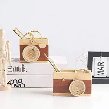 BREIS Vintage Camera Pen Holder,Creative Cute Desk Wooden Pencile Organizer Accessories for Office Home Decoration