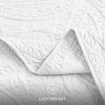 Love's cabin Quilts for Queen Bed White Bedspreads - Soft Bed Summer Quilt Lightweight Microfiber Bedspread- Modern Style Coin Pattern Coverlet for All Season - 3 Piece (1 Quilt, 2 Pillow Shams)