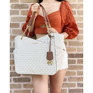 Michael Kors Jet Set Vanilla Tote - Chic & Spacious