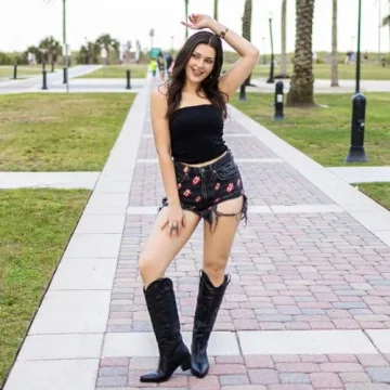 Women's Western Cowboy Boots - Fashionable & Comfortable