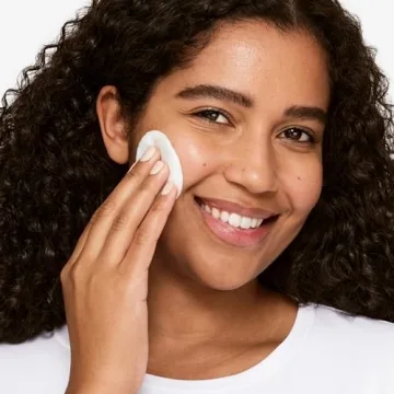 Clinique Exfoliator for Combination Oily Skin in 13.5 Fl Oz