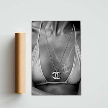 UPGEQMDK Luxury Posters High Fashion Prints Designer Wall Decor Trendy Vintage Art For Living Room Bedroom Women For Girls Gifts Unframe-style 12x18inch(30x45cm)