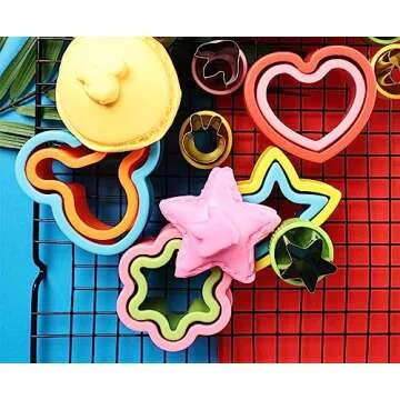Sandwich Cutters and Sealers, Heart & Star & Flower & Mouse head Shapes Bread Sandwich Decruster Pancake Maker DIY Cookie Cutters for Kids Bento -PLUS 6 Mini Vegetable & Fruit Stamp