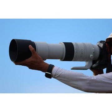 Canon RF 200-800mm Super-Telephoto Lens with Filters