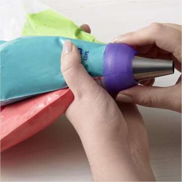 Wilton ColorSwirl Coupler for Multi-color Icing