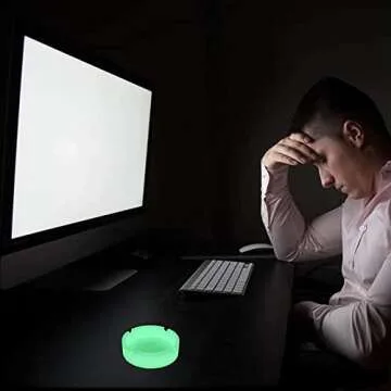 Silicone Ashtray HOWDIA Luminous Ash Tray, Small Ashtrays for Outside Patio Glow In The Dark Ashtray Cute Home Ash Trays High Temperature Heat Resistant, 3 Pack