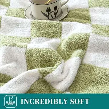SeaRoomy Checkered Throw Blanket, Ultra Soft Cozy Microfiber Knit Throw Blanket, Warm Fluffy Reversible Checkerboard Throw Blanket for Couch Bed Travel Picnic Room Decor(Sage Green, 60"×79")