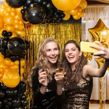 EUFARS Gold Fringe Backdrop Set for Glamorous Celebrations