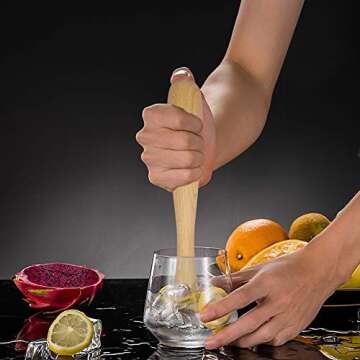 Set of 2, Cocktail Muddler Wood Bar Muddler, DaKuan Wooden Cocktail Muddler for Making Cocktails and Juice Drinks Tools（7.87 in/ 20 cm）