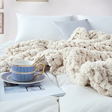 Luxury Soft Chenille Chunky Knit Blanket for Home Use