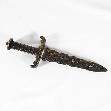 TAOHUAJIANG 2 Pcs Plastic Dagger Toy Sword Not Sharp Fake Knife Pirate Sword for Pirate Costume Accessories Pirate Party Props (Bronze)