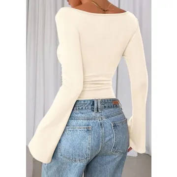 PRETTYGARDEN Women's Chic Bell Sleeve Long Sleeve Crop Top