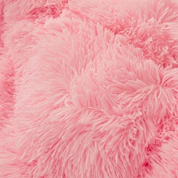 Fluffy Comforter Cover for Twin Girls' Bedrooms