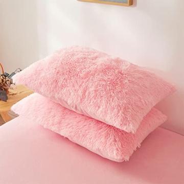 Fluffy Comforter Cover for Twin Girls' Bedrooms