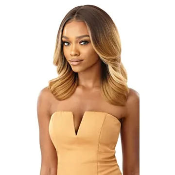 Outre Toriana Lace Front Wavy Wig for All Occasions