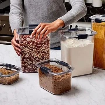 Rubbermaid Brilliance 14-Piece Food Storage Container Set with Scoops, Airtight, BPA-Free, for Kitchen and Pantry Organization