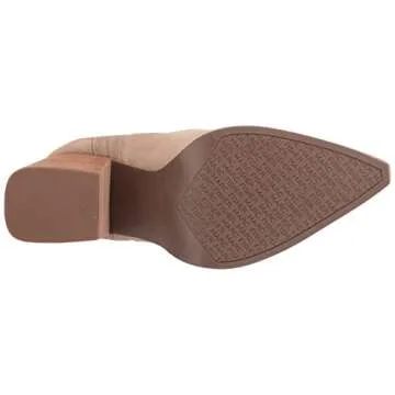 Chic Marc Fisher Women's Matter Ankle Boot in Walnut Suede