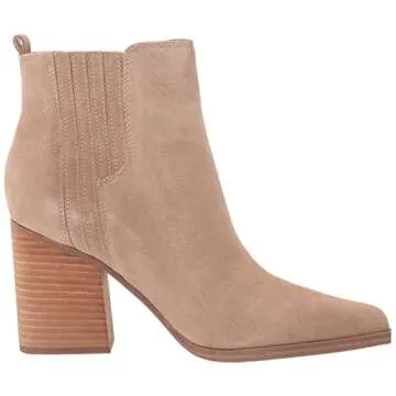 Chic Marc Fisher Women's Matter Ankle Boot in Walnut Suede
