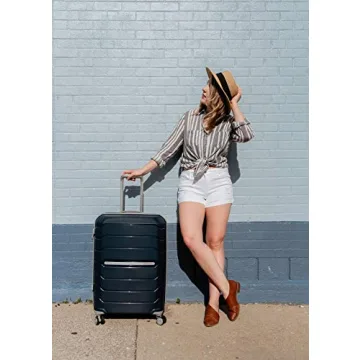 Samsonite Freeform Expandable Hardside Luggage Set