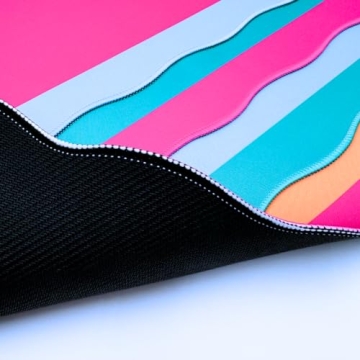 Mini Mahjong Mat with Scalloped Edges | Bright & Portable