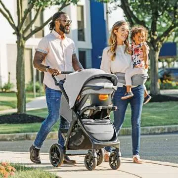 Chicco Bravo LE Trio Travel System - Quick-Fold Stroller
