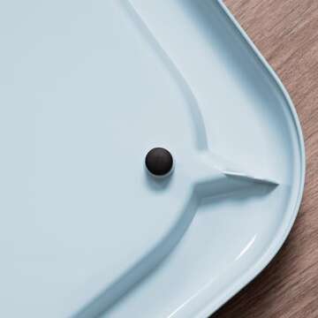 IRIS USA Pee Pad Holder, Medium Dog Pad Holder, Secured Latches, Non-Skid Rubber Feet, High Polish Finish for Easy Cleaning, Leak Protection Indoor Dog Potty Tray, Fits 17"x23" Pad or Larger, Blue