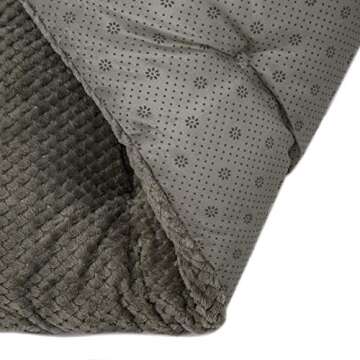 WONDER MIRACLE Fuzzy Deluxe Pet Beds, Super Plush Dog or Cat Beds Ideal for Dog Crates, Machine Wash & Dryer Friendly (15" x 23", S-Eagle Grey)