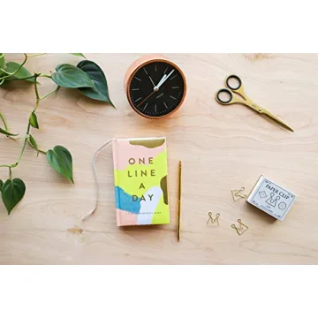 Modern One Line a Day 5-Year Journal for Mindful Reflections