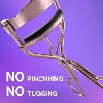 wet n wild Pinch-Free Eyelash Curler Comfort Grip Design