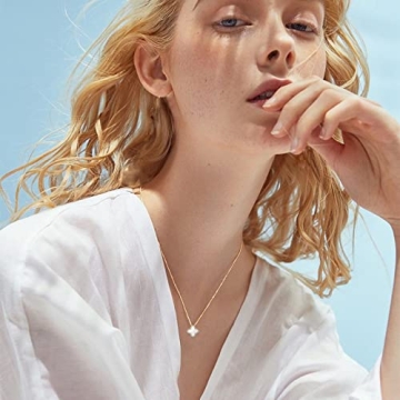 Dainty 14K Gold Floral Pendant Necklace for Women