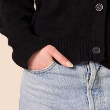 Amazon Essentials Women's Relaxed Fit V-Neck Cropped Cardigan