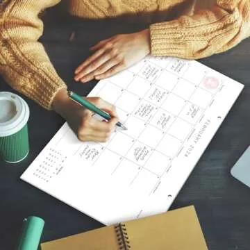 Stylish Desk Calendar 2024-2025 for Easy Planning