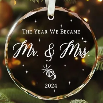 Exquisite Mr and Mrs Glass Ornament - Perfect Wedding Gift 2024