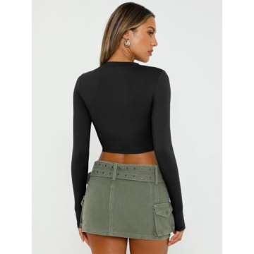 Trendy Queen Women's Slim Fitted Long Sleeve Crop Top