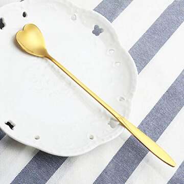 Verdental 7 inches Heart Shaped Stainless Steel Long Couple Spoon Ice Cafe Dessert Teaspoon (2 pieces)